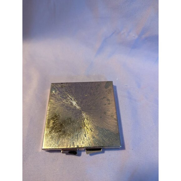 Vintage Square Pill Bar Box With Romantic Victorian Scene Design - Picture 3 of 3